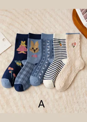 Fashion Embroidery Jacquard Cotton Mid Calf Socks