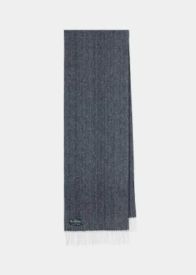 Kinross Cashmere Herringbone Scarf In Charcoal