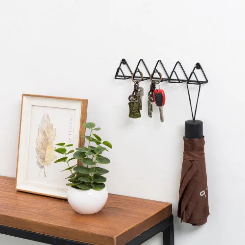 Modern Black Metal Wire Triangle Design Key Rack