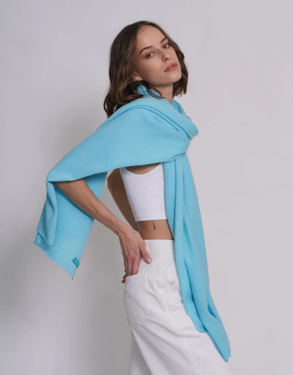 The Soft Cashmere Scarf in Turkis